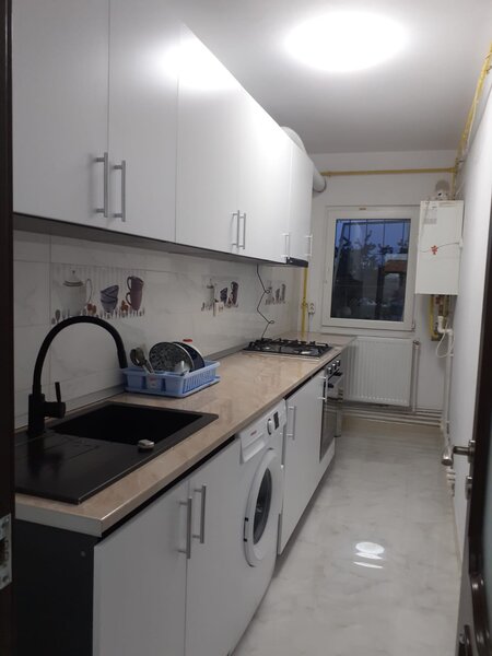 Lujerului, proprietar, Parcul Liniei,  4 min metrou, renovata,  lux, etaj 1